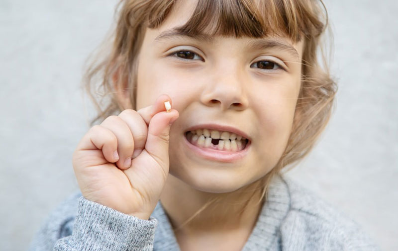 Dream About Teeth Crumbling and Spitting Out: What It Means?